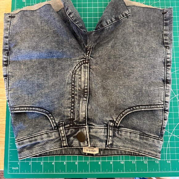 Ripton Black Acid Cutoff Jean Shorts (Jorts), Women's 24 - Picture 4 of 6